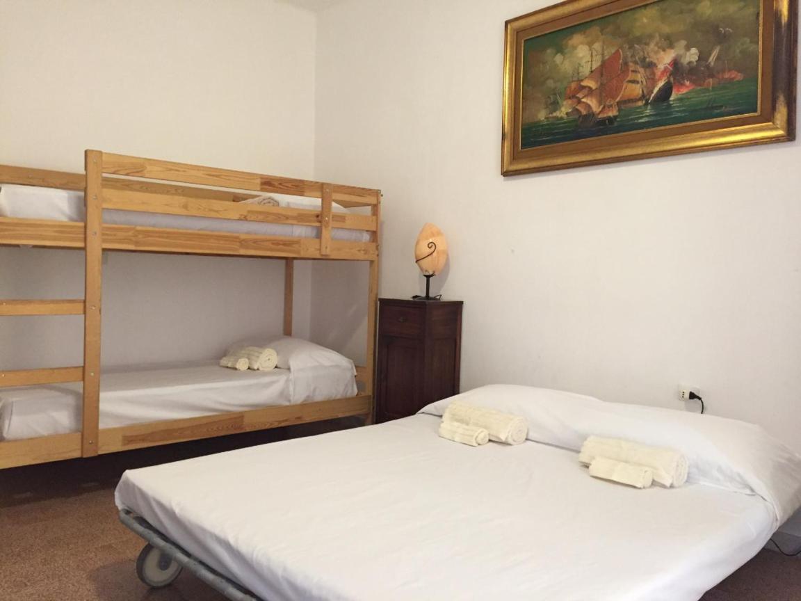 Nice Apartament 100M To Sea 2*Floor Monopoli Esterno foto